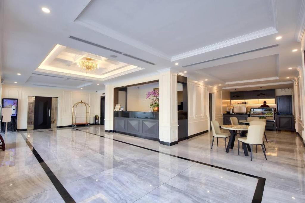 Le President Hotel Phnom Penh Ngoại thất bức ảnh