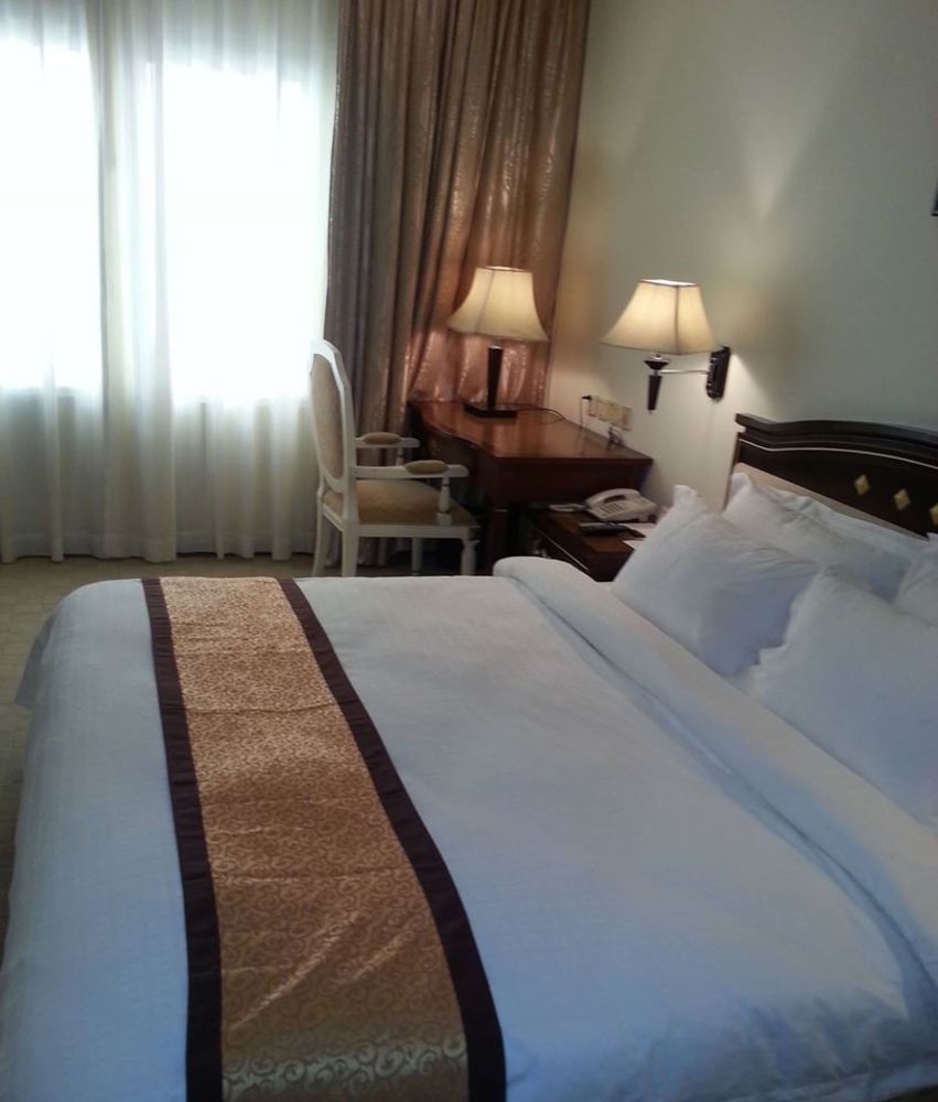 Le President Hotel Phnom Penh Ngoại thất bức ảnh